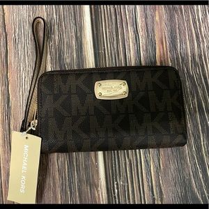 NWT! Michael Kors Jet Set wallet brown logo MK signature leather zip card case